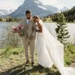 Meet your Posher, Acza